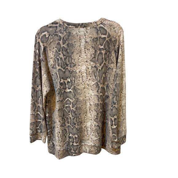 Oddy Women’s 1XL Gray Leopard Print Sweatshirt Made in USA Soft Stretch Pullover - Picture 4 of 4